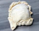 A picture of step 4 of Onion And Meatloaf Puff Pastry.
