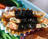 A picture of step 4 of Calcium-Rich Tamagoyaki (Rolled Omelette).