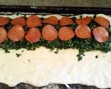 A picture of step 5 of Spinach & Pepperoni Calzone.
