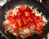 Foto del paso 3 de la receta: Verdura salteada con pollo