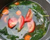Foto langkah ke 3 dari resep Sayur Bening Bayam Wortel.