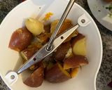 Une image de l'étape 3 de Écrasé de trio de pomme de terre orange cannelle.