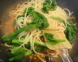 A picture of step 6 of Fresh Tomato Pasta with Broccolini and Shirasu.