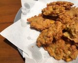 Foto langkah ke 12 dari resep Makanan AnakBakwan Jagung Isi Udang.