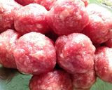 Foto langkah ke 4 dari resep Semur Bola Bola Daging Isi Telpuy.