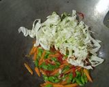 Foto langkah ke 3 dari resep Bihun Goreng.