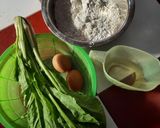Foto langkah ke 1 dari resep Mie Hijau Homemade.