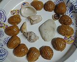 A picture of step 2 of Walnut lockets.