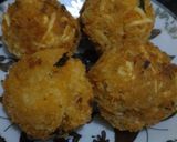 Foto langkah ke 4 dari resep Bola-bola mie telur.