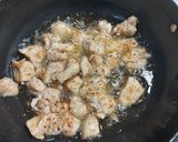 A picture of step 2 of Chicken hakka nodals.