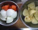 A picture of step 5 of Rich and Tasty Beef Tendon Curry Made in a Pressure Cooker.