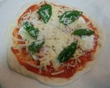 A picture of step 11 of Delicious Basic Pizza Margherita.