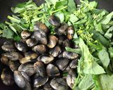 A picture of step 3 of The Colors of Spring Sublime Sake-Steamed Manila Clams.