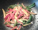 A picture of step 3 of Green bean pork stir fry.