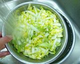 A picture of step 5 of Easy Mentsuyu Sesame Salad with Napa Cabbage and Tuna.