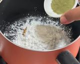 Foto langkah ke 2 dari resep Risol Matcha.