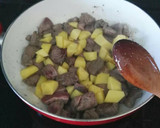 Foto del paso 4 de la receta: Carne de ternera con patatas