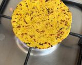 A picture of step 8 of Besan Ki Masaledar Khasta Roti 🫓.