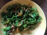 Singaporean rice with gravy sauce