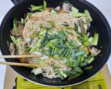豬耳朵炒麵的食譜步驟4照片