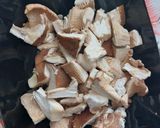 Foto del passaggio 1 della ricetta Riso basmati, piselli, funghi e uova
