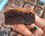 Foto langkah ke 7 dari resep Brownies Shiny Crust.
