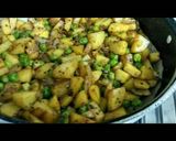 A picture of step 3 of Layered samosa.