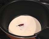 A picture of step 1 of Ganache Handy Chocolate Cream.