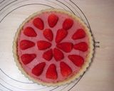 A picture of step 17 of Strawberry Amandine Tart.