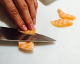 Hình bước làm 2 của món Tiệc sushi viên temari sushi ;) vừa dễ thương vừa dễ làm