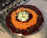 Une image de l'étape 8 de Salade de betteraves et carottes ala burrata,fleurs de thym et d'ail triquetre.