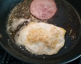A picture of step 4 of Ham & Egg Breakfast Sandwich.