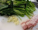 A picture of step 2 of Spinach and Bacon Sautéed in Butter.