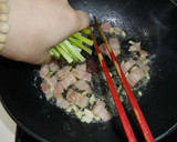A picture of step 3 of Spinach and Bacon Sautéed in Butter.