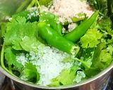 A picture of step 2 of Tricolour Dahi Vada.