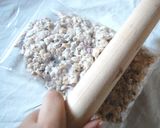 A picture of step 3 of Easy Crispy Nougat.