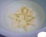 A picture of step 2 of Simmered Squid and Potatoes.