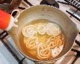 A picture of step 4 of Curly Crunchy Fried Dough.