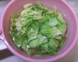 A picture of step 3 of Microwaved Cabbage with Sesame For Your Bentos.