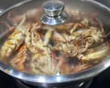 Gambar langkah 6 resipi Ketam Masak Merah Berkicap.
