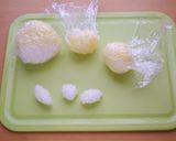 A picture of step 2 of Pokemon Fennekin 3D Rice Ball Charaben.