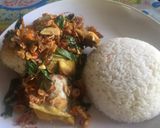 Foto langkah ke 7 dari resep Ayam Bawang Cabe Garam.
