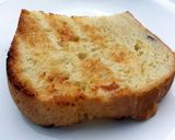 A picture of step 2 of Spicy Buttered Egg Sandwich.