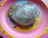 A picture of step 5 of banana crunch pancakes.