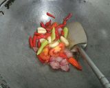 Foto langkah ke 4 dari resep Sambel Goreng Kentang Teri Nasi.