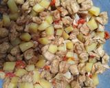 Foto langkah ke 6 dari resep Tahu kentang tumis kecap.