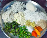 A picture of step 1 of Cauliflower flower parathas.