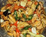 Foto langkah ke 4 dari resep Tumis Kerang ijo ala warteg.