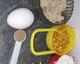 A picture of step 3 of Chicken corn soup🍲.