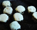 A picture of step 5 of Bitter Melon Hamburgers Topped with Melted Cheese.